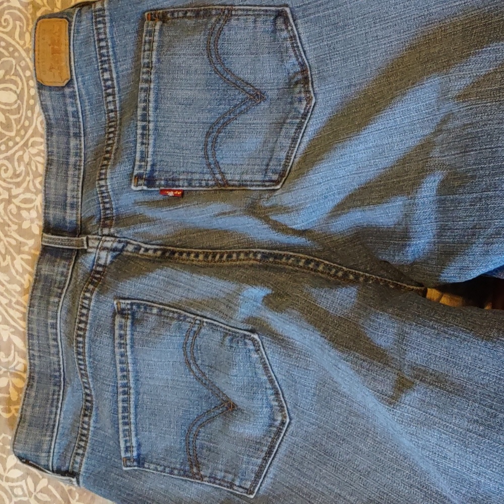 Levi's size 14M (fits like 12) women's straight leg jeans